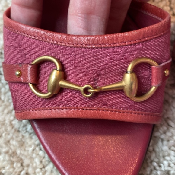 😍 RARE AUTH GUCCI Y2K Raspberry Mirabelle GG heels - Picture 6 of 14